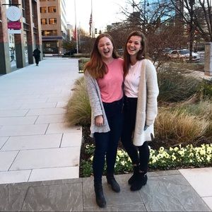 Meet your Posher, Olivia